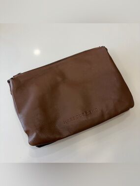 Harbour 2nd Crossbody (Missing Strap)